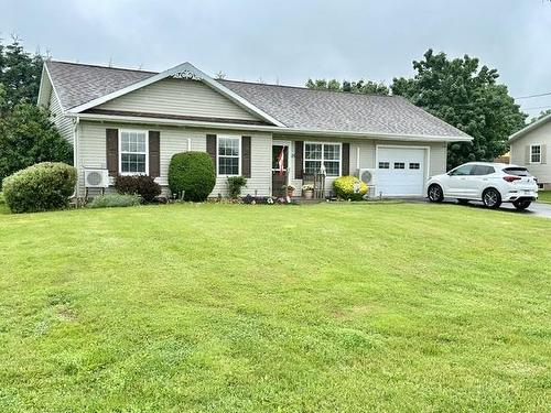 25 Amanda Drive  Charlottetown, PE C1C 0A1