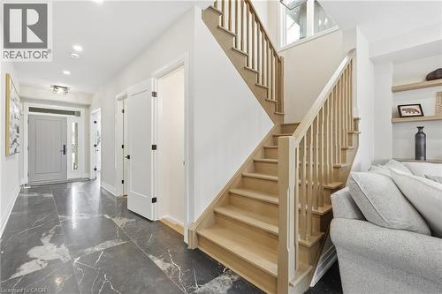 7 Bartlett Avenue, Grimsby, ON 