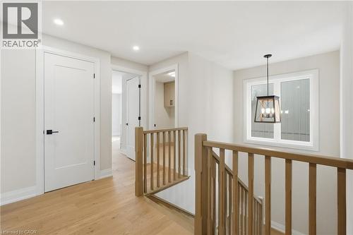 7 Bartlett Avenue, Grimsby, ON 
