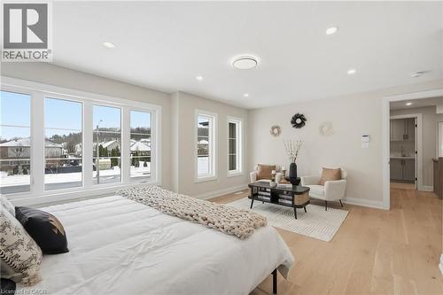 7 Bartlett Avenue, Grimsby, ON 