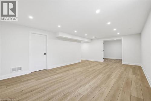 7 Bartlett Avenue, Grimsby, ON 