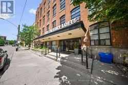 411 - 43 HANNA AVENUE  Toronto, ON M6K 1X1