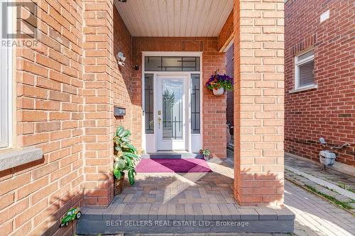 3252 Sunlight Street, Mississauga, ON 