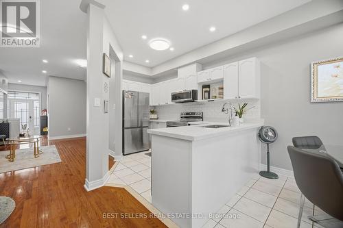 3252 Sunlight Street, Mississauga, ON 