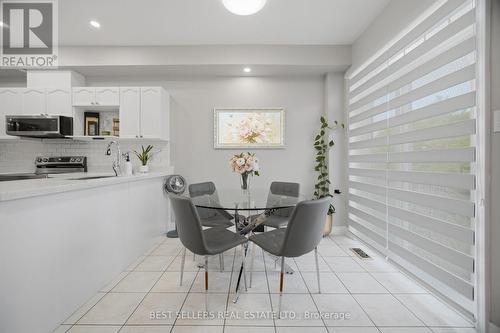 3252 Sunlight Street, Mississauga, ON 