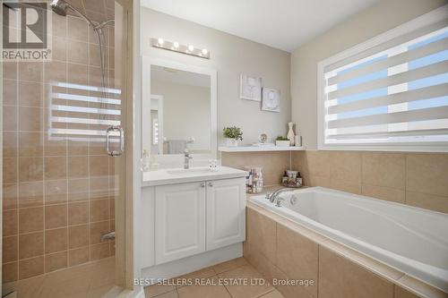 3252 Sunlight Street, Mississauga, ON 