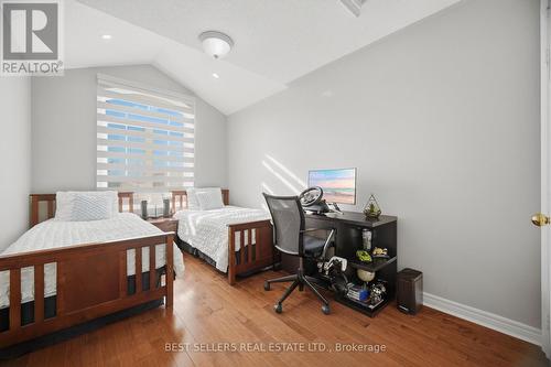 3252 Sunlight Street, Mississauga, ON 