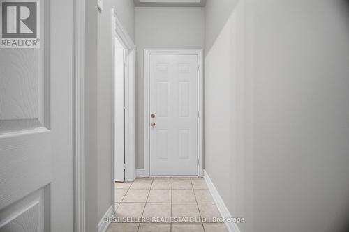 3252 Sunlight Street, Mississauga, ON 