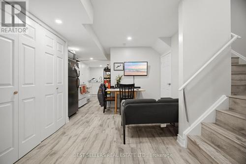 3252 Sunlight Street, Mississauga, ON 