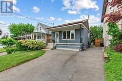 66 HOLMSTEAD AVENUE Toronto, ON M4B 1T2