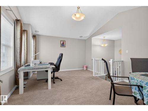 7858 170A Av Nw, Edmonton, AB 