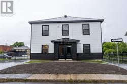 101 - 26 FIRST STREET W Cornwall, ON K6J 1B9