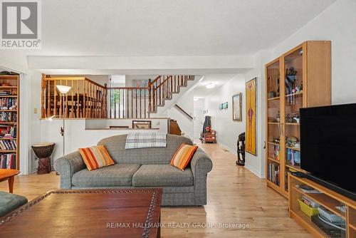 48 Dunbarton Court, Ottawa, ON 