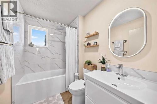 Ensuite - 21 Shawbrooke Bay Sw, Calgary, AB 
