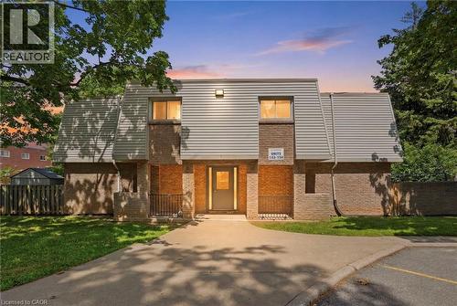17 OLD PINE Trail Unit# 156  St. Catharines, ON L2M 6P9