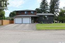 608 Windover AVENUE Moosomin, SK S0G 3N0