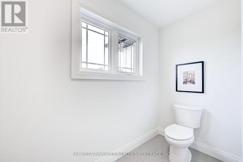 10 Woodmere Path, Middlesex Centre (Ilderton), ON 