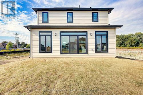 10 Woodmere Path, Middlesex Centre (Ilderton), ON 