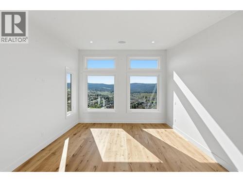 1087 Carnoustie Drive, Kelowna, BC 