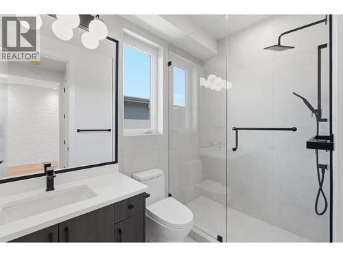 1087 Carnoustie Drive, Kelowna, BC 