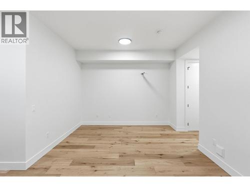 1087 Carnoustie Drive, Kelowna, BC 