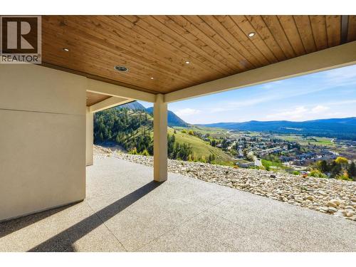 1087 Carnoustie Drive, Kelowna, BC 