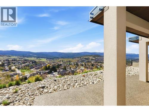 1087 Carnoustie Drive, Kelowna, BC 