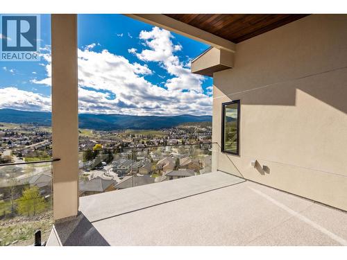 1087 Carnoustie Drive, Kelowna, BC 