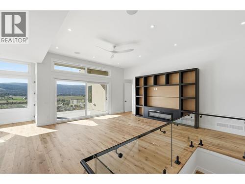 1087 Carnoustie Drive, Kelowna, BC 