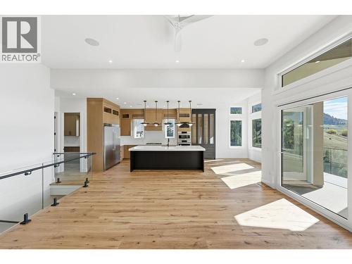 1087 Carnoustie Drive, Kelowna, BC 