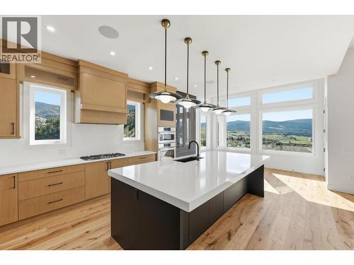 1087 Carnoustie Drive, Kelowna, BC 