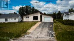 82 NEESOMADINA AVENUE Hornepayne, ON P0M 1Z0