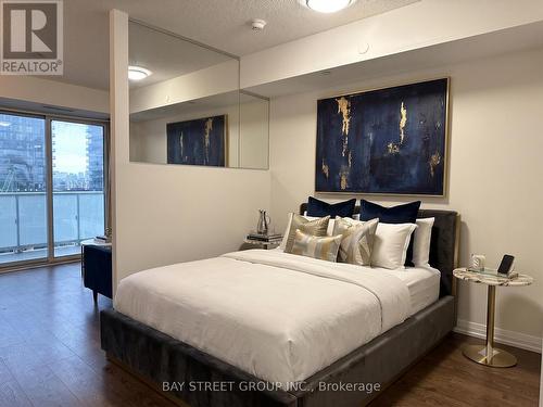 1106 - 101 ERSKINE AVENUE  Toronto, ON M4P 0C5