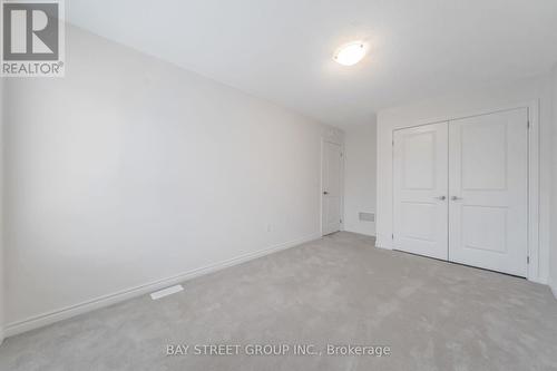 89 Phoenix Boulevard, Barrie, ON 