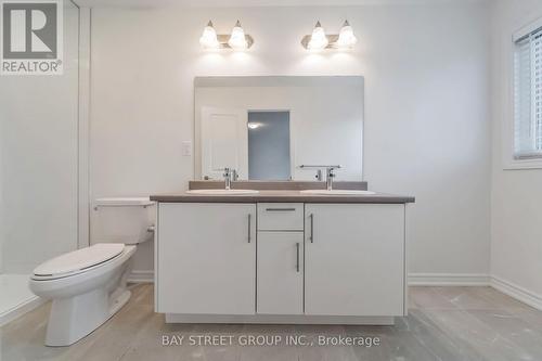 89 Phoenix Boulevard, Barrie, ON 