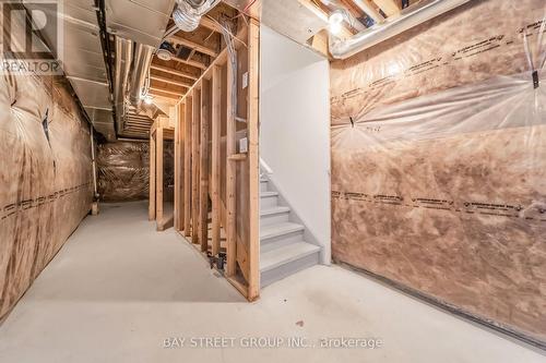 89 Phoenix Boulevard, Barrie, ON 