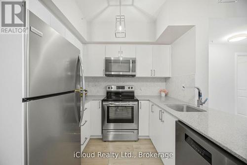 208 - 295 Cundles Road E, Barrie, ON 