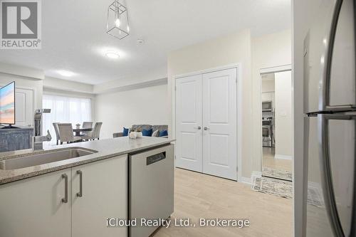208 - 295 Cundles Road E, Barrie, ON 
