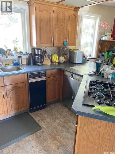 105 Assiniboia Avenue, Assiniboia, SK 