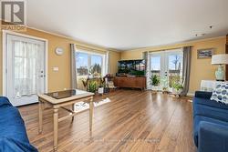 Living room w walkouts, Lake views - 