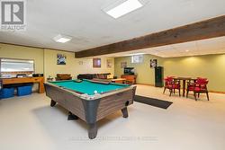 Generous size recreation room - 