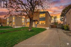 783 BIRCHMOUNT ROAD Toronto, ON M1K 1R7