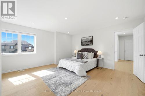 107 Rugman Crescent, Springwater, ON 