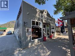 353 Market Avenue  Grand Forks, BC V0H 1H0