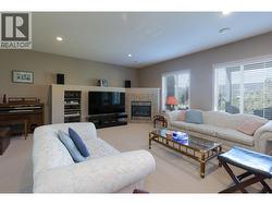 Spacious Family Room - 
