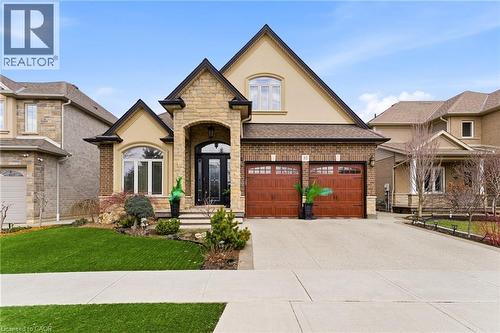 85 HILLCROFT Drive  Stoney Creek, ON L8J 3W9