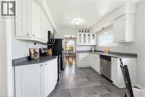 26 Rivercrest Road, Hamilton, ON - Indoor Photo Showing Kitchen