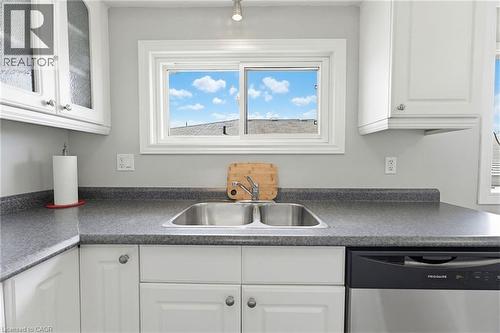 26 Rivercrest Road, Hamilton, ON - Indoor Photo Showing Kitchen With Double Sink