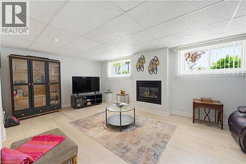 26 Rivercrest Road, Hamilton, ON - Indoor Photo Showing Living Room With Fireplace