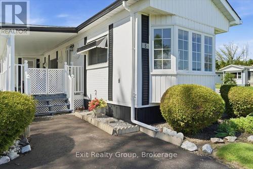 5 Chapel Boulevard, Quinte West (Sidney Ward), ON 